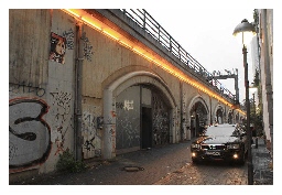 Berlin - Mitte Hackescher Markt - Jeanette Geissler - Fotografie - Graffiti - Street-Art - Brandmauern - Bahnhöfe